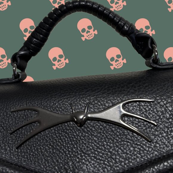💀 DISNEY Our Universe Nightmare Before Christmas Skeleton Hands Bag 🖤 - Picture 2 of 5
